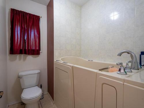 18-1155 Hugh Allan Drive, Kamloops, BC - Indoor Photo Showing Bathroom