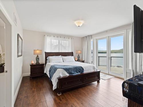 6560 Monck Park Rd, Merritt, BC - Indoor Photo Showing Bedroom