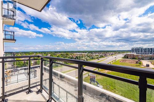 622 - 405 Dundas Street, Oakville, ON - Outdoor With View