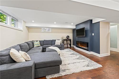 715 Drury Lane, Burlington, ON - Indoor Photo Showing Living Room With Fireplace