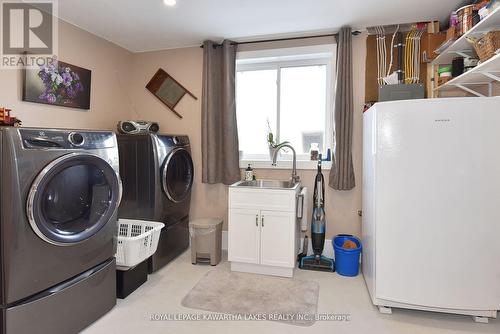 425 Digby Laxton Boundry Road, Kawartha Lakes, ON - Indoor Photo Showing Laundry Room