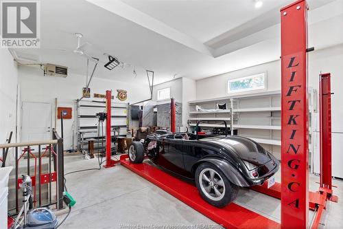 675 Donlon, Lasalle, ON - Indoor Photo Showing Garage