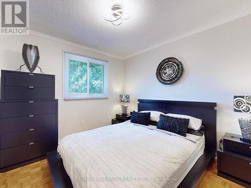 114 Granada Crescent, Toronto, ON - Indoor Photo Showing Bedroom