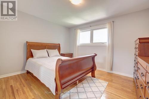 2584 Cushing Road, Mississauga, ON - Indoor Photo Showing Bedroom