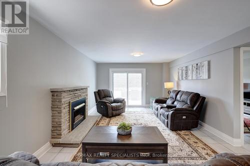 2584 Cushing Road, Mississauga, ON - Indoor Photo Showing Living Room With Fireplace