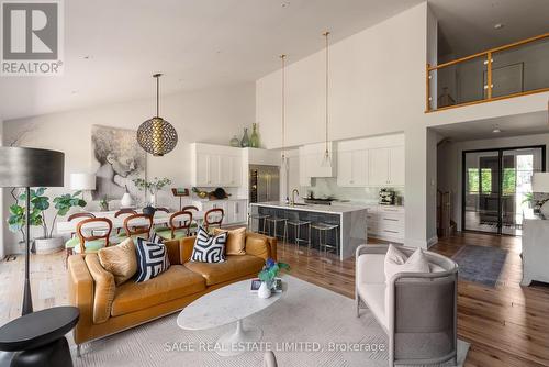 116 Timber Lane, Blue Mountains (Thornbury), ON - Indoor Photo Showing Living Room