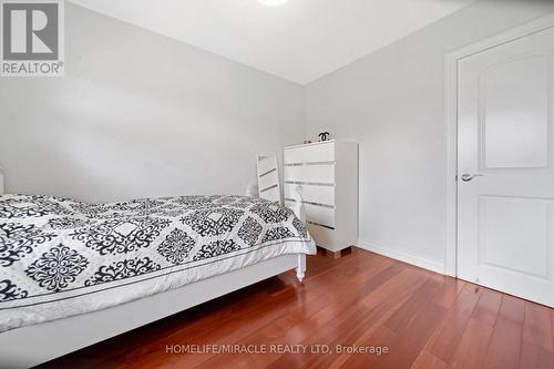 90 Deanvar Avenue, Toronto, ON - Indoor Photo Showing Bedroom