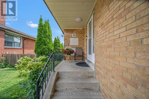 90 Deanvar Avenue, Toronto, ON - Outdoor With Exterior