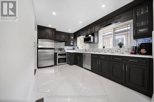 90 Deanvar Avenue, Toronto, ON - Indoor Photo Showing Kitchen With Upgraded Kitchen