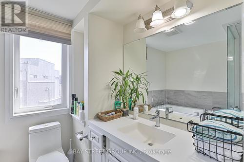 2 - 161 Frederick Tisdale Drive, Toronto (Downsview-Roding-Cfb), ON - Indoor Photo Showing Bathroom