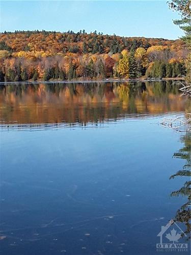 00 Mile Lake Private, Greater Madawaska, ON 