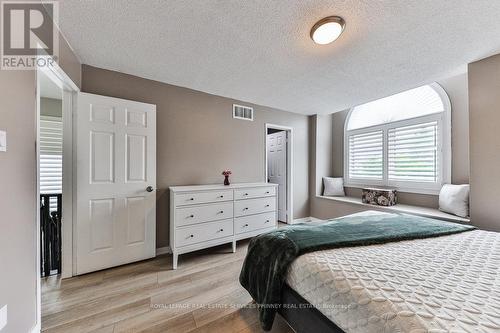 5133 Lampman Avenue, Burlington, ON - Indoor Photo Showing Bedroom