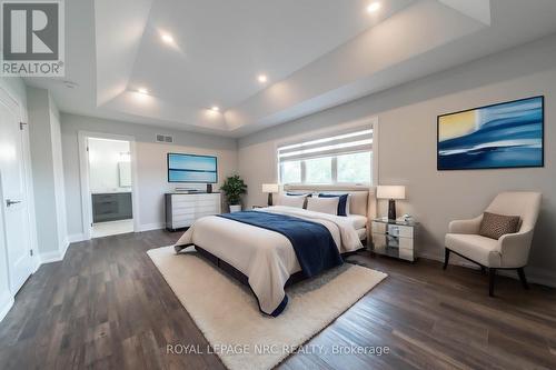 7903 Mulhern Street, Niagara Falls, ON - Indoor Photo Showing Bedroom