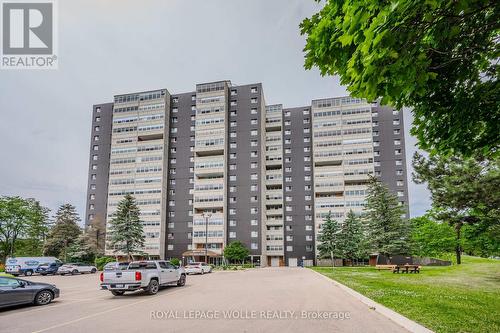 906 - 225 Harvard Place, Waterloo, ON - Outdoor With Balcony With Facade