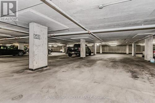 906 - 225 Harvard Place, Waterloo, ON - Indoor Photo Showing Garage