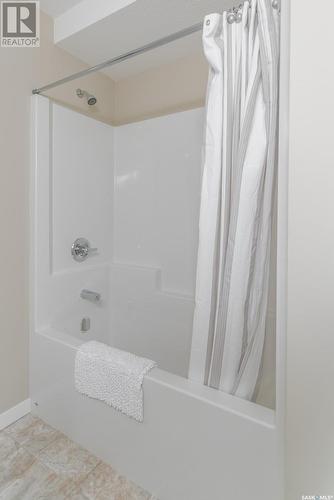 508A 3359 Green Poppy Street, Regina, SK - Indoor Photo Showing Bathroom