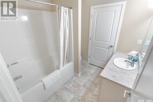 508A 3359 Green Poppy Street, Regina, SK - Indoor Photo Showing Bathroom