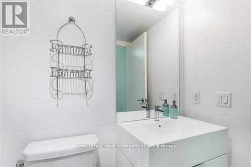 902 - 10 Capreol Court, Toronto, ON - Indoor Photo Showing Bathroom