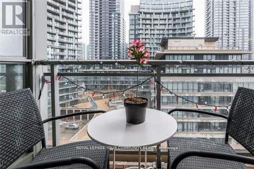 902 - 10 Capreol Court, Toronto (Waterfront Communities), ON - Outdoor