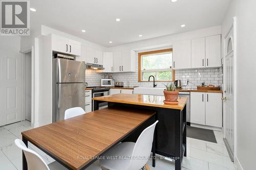 22 Beaucourt Road, Toronto, ON - Indoor Photo Showing Kitchen