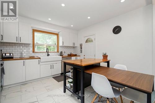 22 Beaucourt Road, Toronto (Stonegate-Queensway), ON - Indoor Photo Showing Kitchen