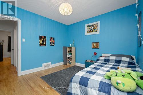 22 Beaucourt Road, Toronto (Stonegate-Queensway), ON - Indoor Photo Showing Bedroom