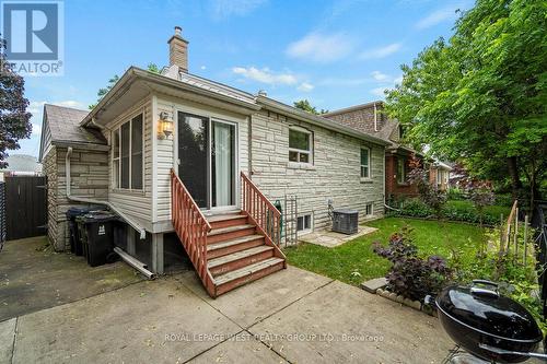 22 Beaucourt Road, Toronto, ON - Outdoor