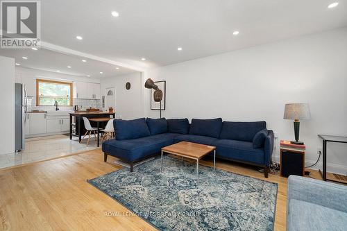 22 Beaucourt Road, Toronto, ON - Indoor Photo Showing Living Room