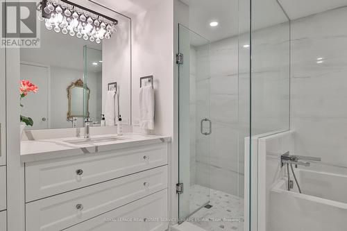 337 - 40 Oaklands Avenue, Toronto, ON - Indoor Photo Showing Bathroom