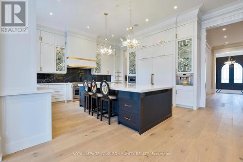 41 Edgar Avenue, Richmond Hill, ON - Indoor Photo Showing Kitchen With Upgraded Kitchen