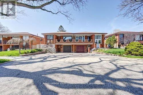 43 Starview Drive, Toronto (Humberlea-Pelmo Park), ON - Outdoor