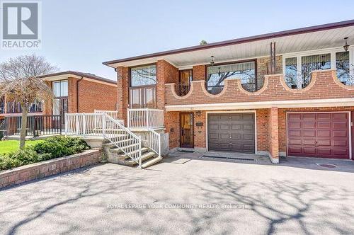 43 Starview Drive, Toronto (Humberlea-Pelmo Park), ON - Outdoor