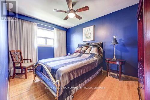 43 Starview Drive, Toronto (Humberlea-Pelmo Park), ON - Indoor Photo Showing Bedroom