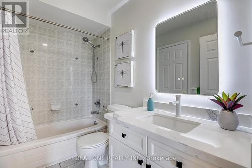 49 Fawnbrook Circle, Markham, ON - Indoor Photo Showing Bathroom