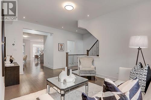 117 Lichfield Road, Markham, ON - Indoor Photo Showing Living Room