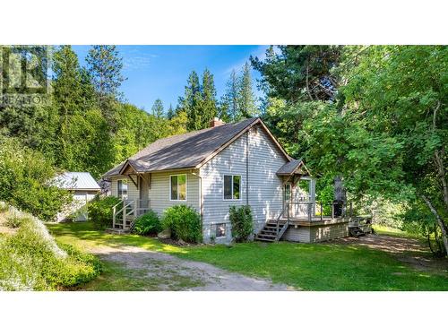 321 Golf View Street, Riondel, BC - Outdoor