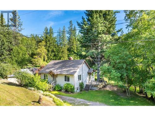 321 Golf View Street, Riondel, BC - Outdoor