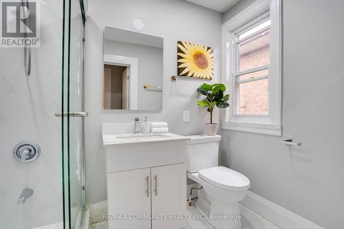 23 Macaulay Avenue, Toronto, ON - Indoor Photo Showing Bathroom