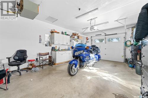 922 Caribou Street E, Moose Jaw, SK - Indoor Photo Showing Garage