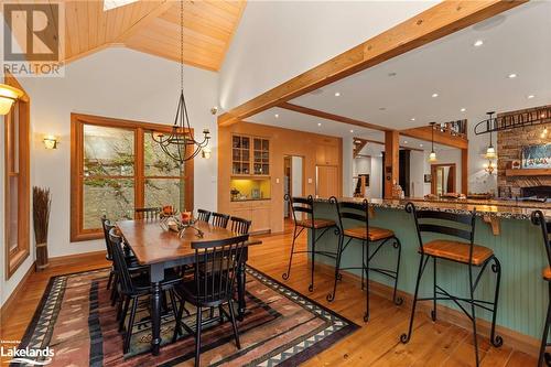 1622 West Shore Rd, Dysart, ON - Indoor Photo Showing Dining Room