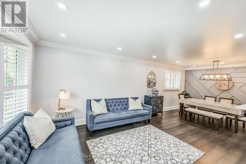 43 Densgrove Road, Toronto, ON - Indoor Photo Showing Living Room