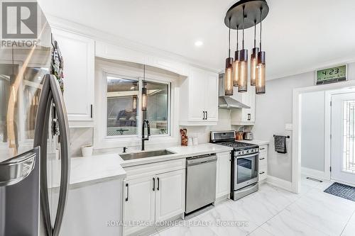 43 Densgrove Road, Toronto, ON - Indoor Photo Showing Kitchen With Upgraded Kitchen