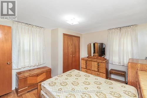 159 Park Street N, Hamilton, ON - Indoor Photo Showing Bedroom