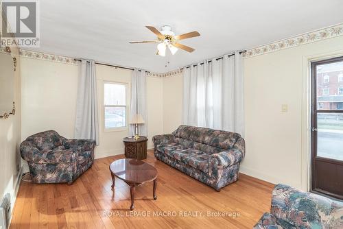 159 Park Street N, Hamilton, ON - Indoor Photo Showing Living Room