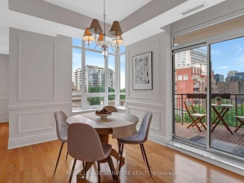 802-55 Delisle Ave, Toronto, ON - Indoor Photo Showing Dining Room