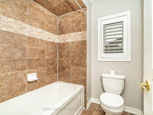 4 Ripple St, Brampton, ON - Indoor Photo Showing Bathroom