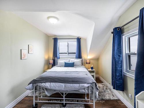 111 Hazel St, Kawartha Lakes, ON - Indoor Photo Showing Bedroom