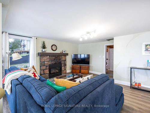 111 Hazel St, Kawartha Lakes, ON - Indoor Photo Showing Living Room With Fireplace