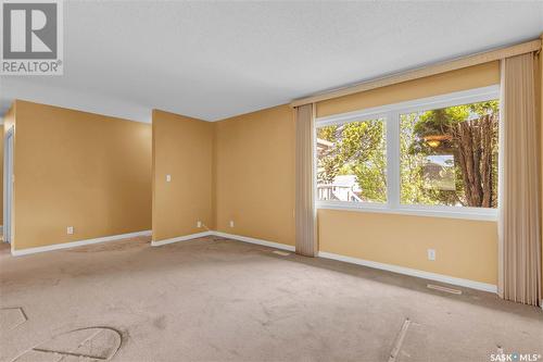 120 Burke Crescent, Swift Current, SK - Indoor Photo Showing Other Room