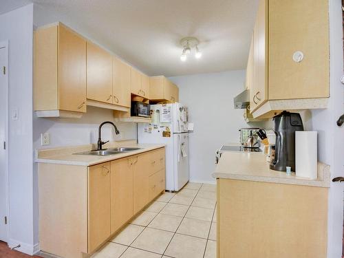 Kitchen - 4-854 Boul. St-René O., Gatineau (Gatineau), QC - Indoor Photo Showing Kitchen With Double Sink